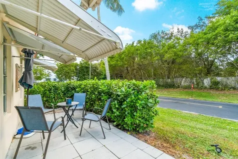4935 Nw 2nd Street Delray Beach FL 33445