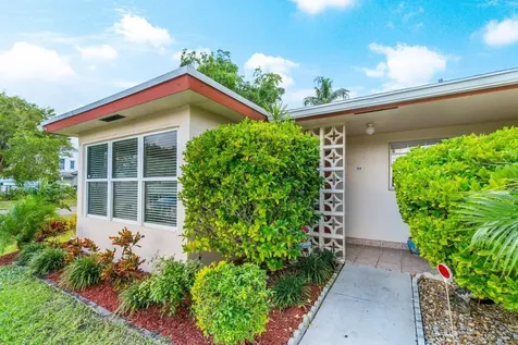 4935 Nw 2nd Street Delray Beach FL 33445