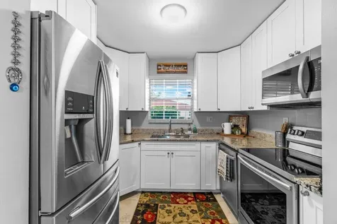 4935 Nw 2nd Street Delray Beach FL 33445