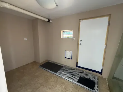 2000 NE 135th Street North Miami FL 33181