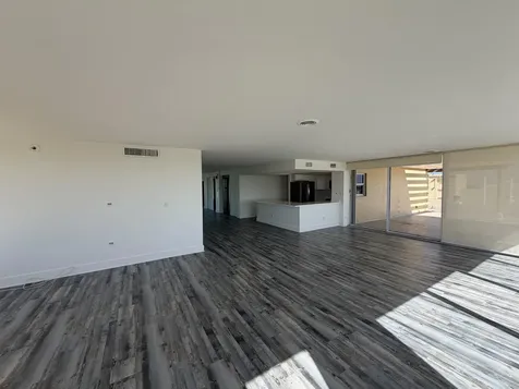 2000 NE 135th Street North Miami FL 33181