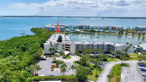 221 NE Plantation Road Stuart FL 34996