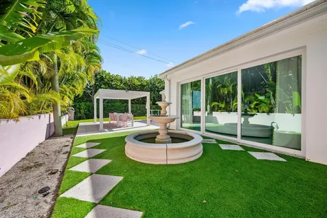 201 Bahama Lane Palm Beach FL 33480