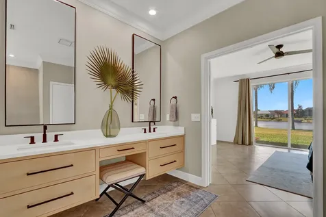 620 Sw Barbuda Bay Port Saint Lucie FL 34986