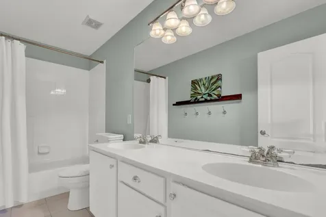 620 Sw Barbuda Bay Port Saint Lucie FL 34986