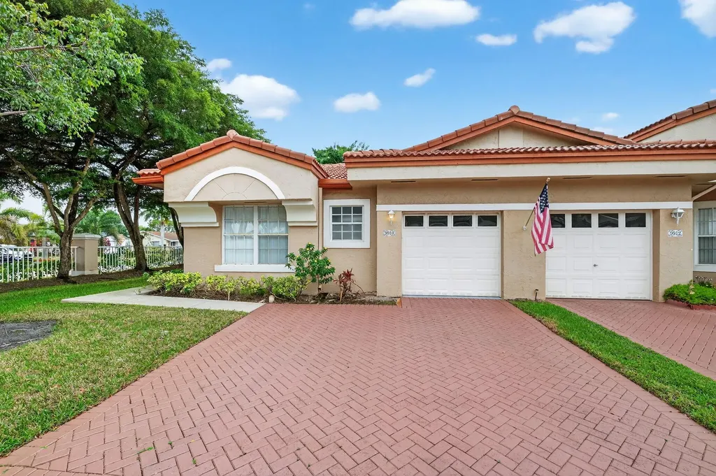 9910 Malvern Drive Tamarac FL 33321