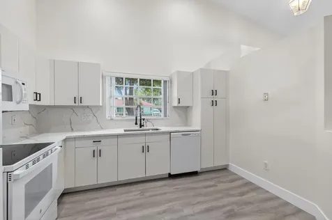 9910 Malvern Drive Tamarac FL 33321