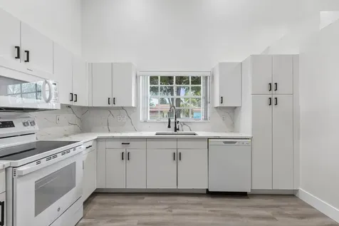9910 Malvern Drive Tamarac FL 33321