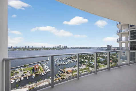 220 Lake Shore Drive Lake Park FL 33403