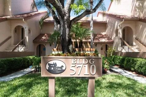 5710 Coach House Circle Boca Raton FL 33486