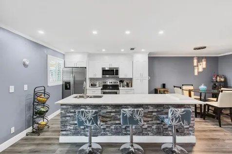 1320 High Point Place Delray Beach FL 33445