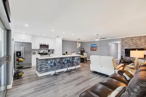 1320 High Point Place Delray Beach FL 33445
