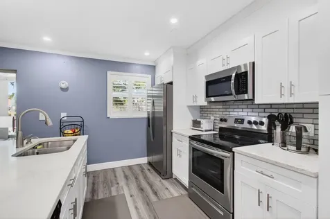 1320 High Point Place Delray Beach FL 33445