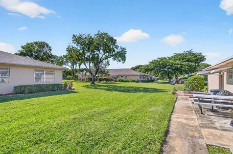 1320 High Point Place Delray Beach FL 33445