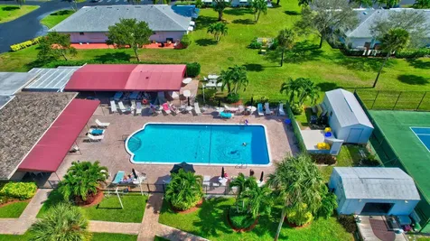 1320 High Point Place Delray Beach FL 33445