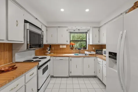 16251 Golf Club Road Weston FL 33326