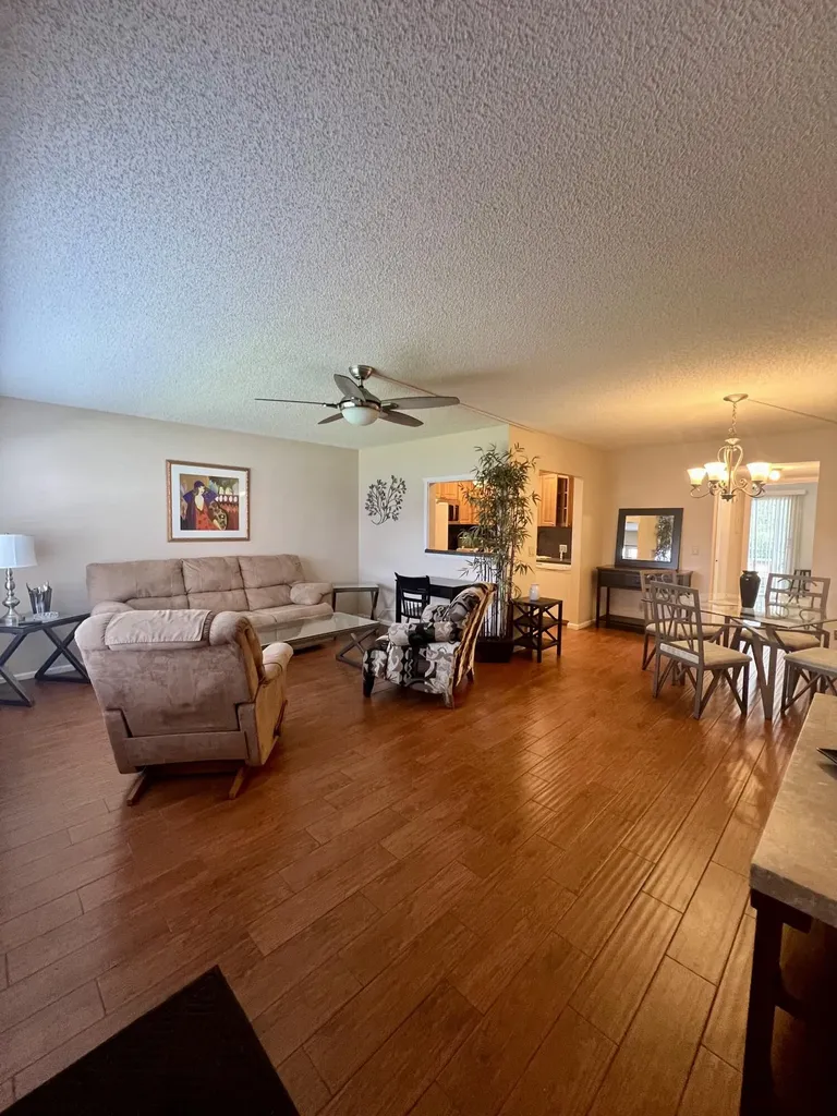 230 Suffolk F Boca Raton FL 33434