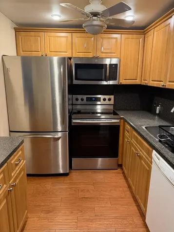 230 Suffolk F Boca Raton FL 33434