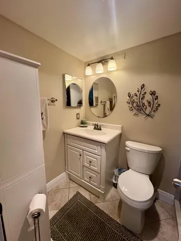 230 Suffolk F Boca Raton FL 33434