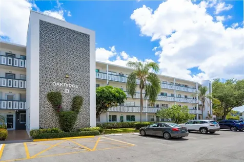 3024 Oakridge D Deerfield Beach FL 33442