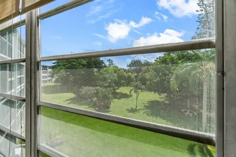 3024 Oakridge D Deerfield Beach FL 33442