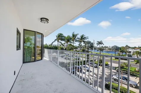 2917 S Ocean Boulevard Highland Beach FL 33487