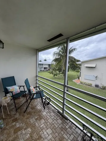 70 Easthampton C West Palm Beach FL 33417