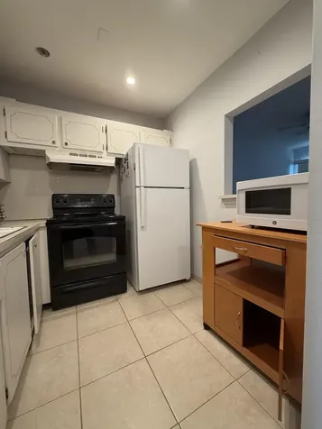 70 Easthampton C West Palm Beach FL 33417