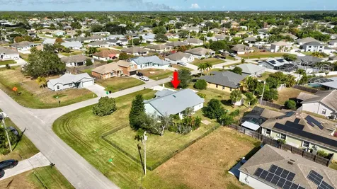 184 Sw Uneeda Place Port Saint Lucie FL 34953
