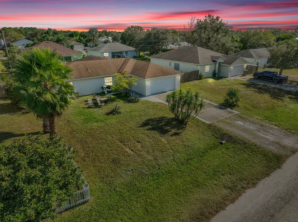 7856 101st Avenue Vero Beach FL 32967