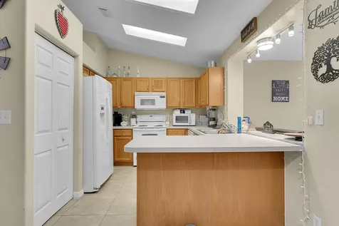 7856 101st Avenue Vero Beach FL 32967