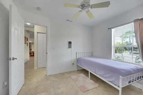 7856 101st Avenue Vero Beach FL 32967