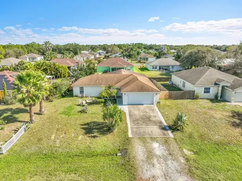 7856 101st Avenue Vero Beach FL 32967