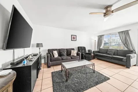 187 Wellington K West Palm Beach FL 33417