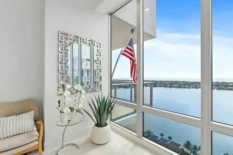 1 Water Club Way North Palm Beach FL 33408