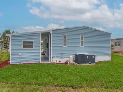 395 Ne Jade Circle Jensen Beach FL 34957