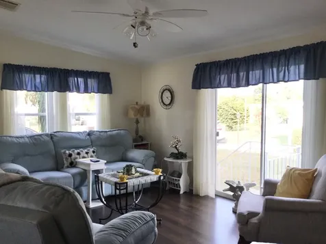 11 Se Hidalgo Lane Port Saint Lucie FL 34952
