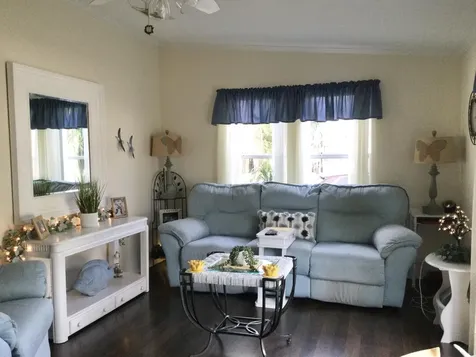 11 Se Hidalgo Lane Port Saint Lucie FL 34952