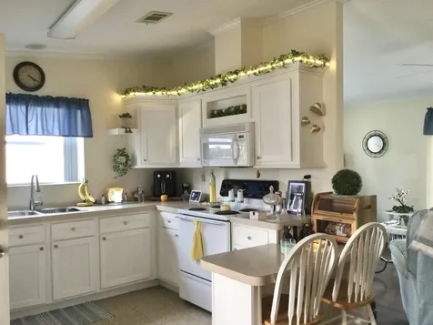 11 Se Hidalgo Lane Port Saint Lucie FL 34952