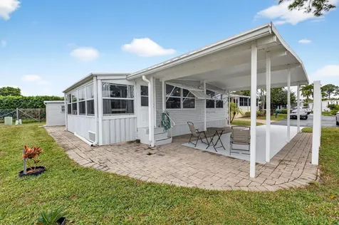 9020 Fomento Bay Boynton Beach FL 33436