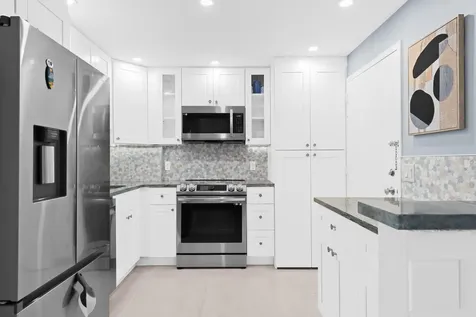 2000 S Ocean Boulevard Lauderdale By The Sea FL 33062