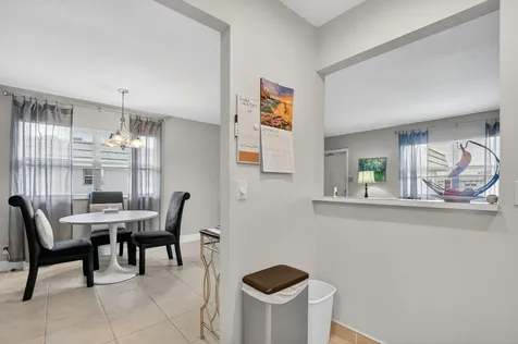 471 Monaco J Delray Beach FL 33446
