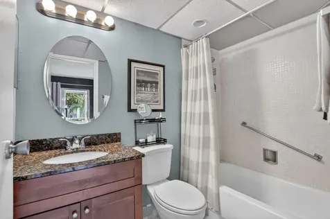 471 Monaco J Delray Beach FL 33446