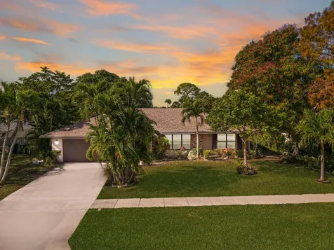 541 Azure Avenue Wellington FL 33414