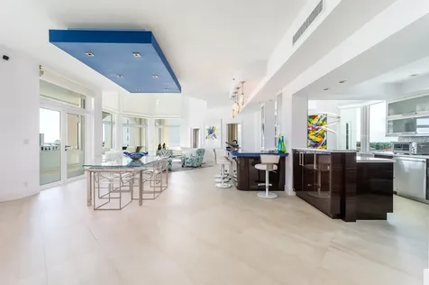 300 Se 5th Avenue Boca Raton FL 33432