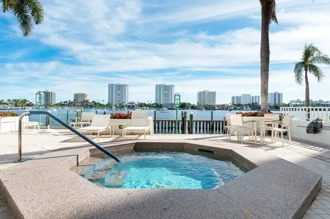 300 Se 5th Avenue Boca Raton FL 33432