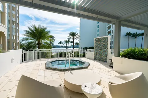 300 Se 5th Avenue Boca Raton FL 33432