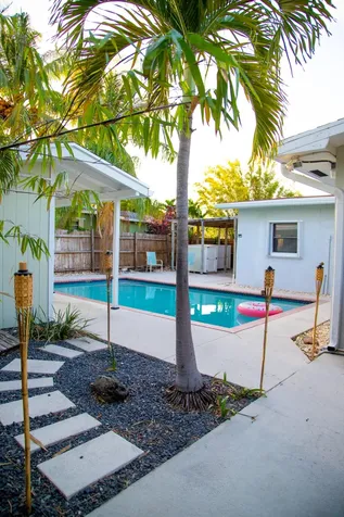 916 W Drew Street Lantana FL 33462