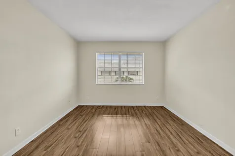 298 Sw 6th Street Boca Raton FL 33432