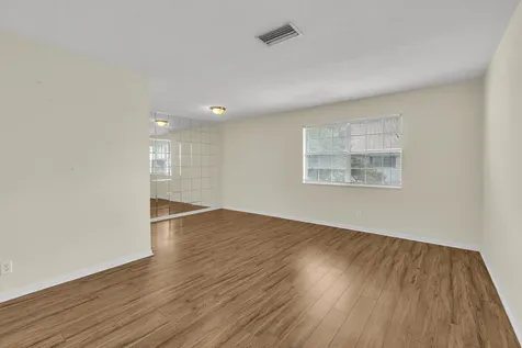 298 Sw 6th Street Boca Raton FL 33432